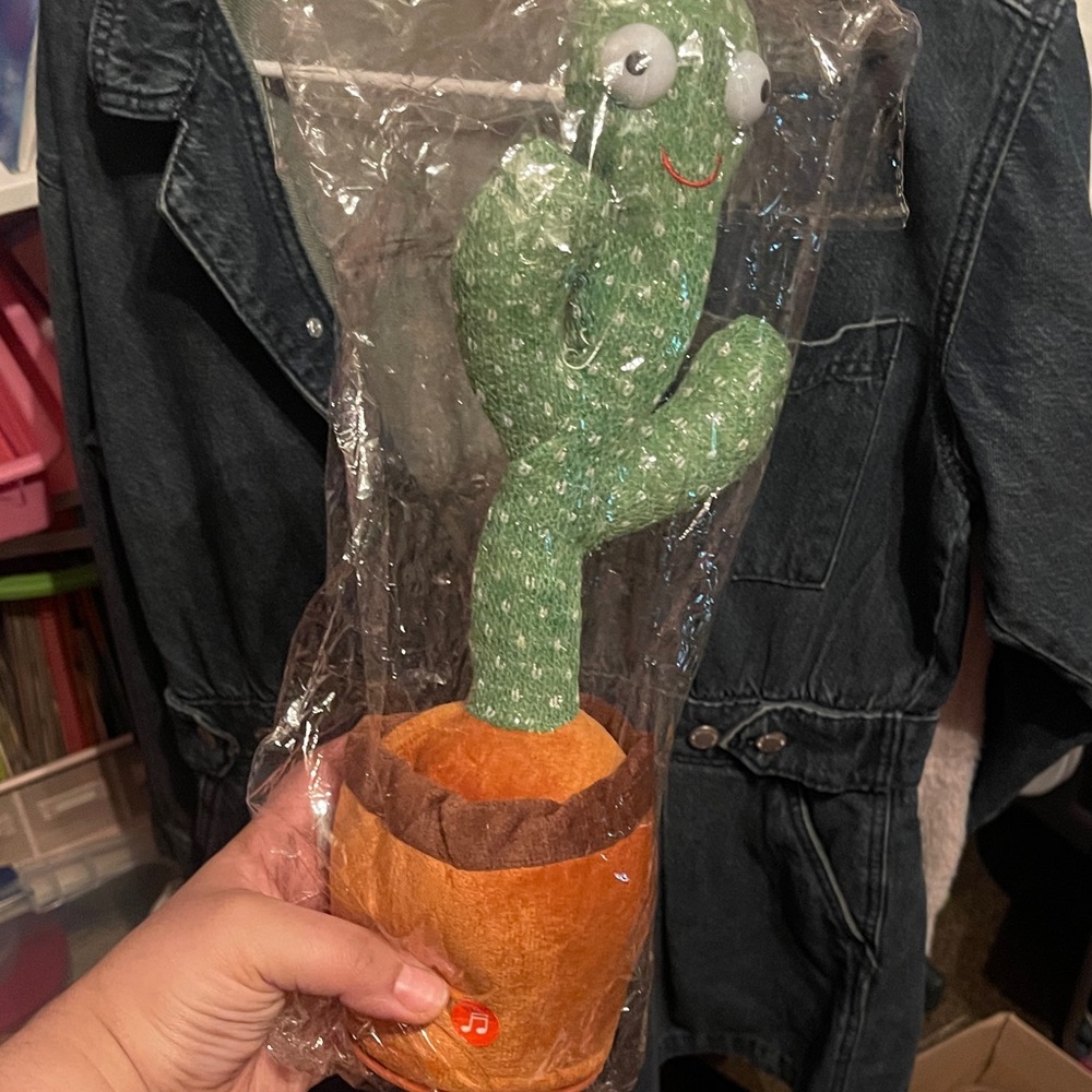 Dancing/talking  Cactus Plush Toy